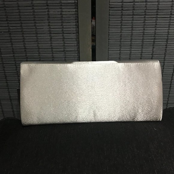 *** New *** Giani Bernini Satin Matinee Flap Clutch - Picture 3 of 6